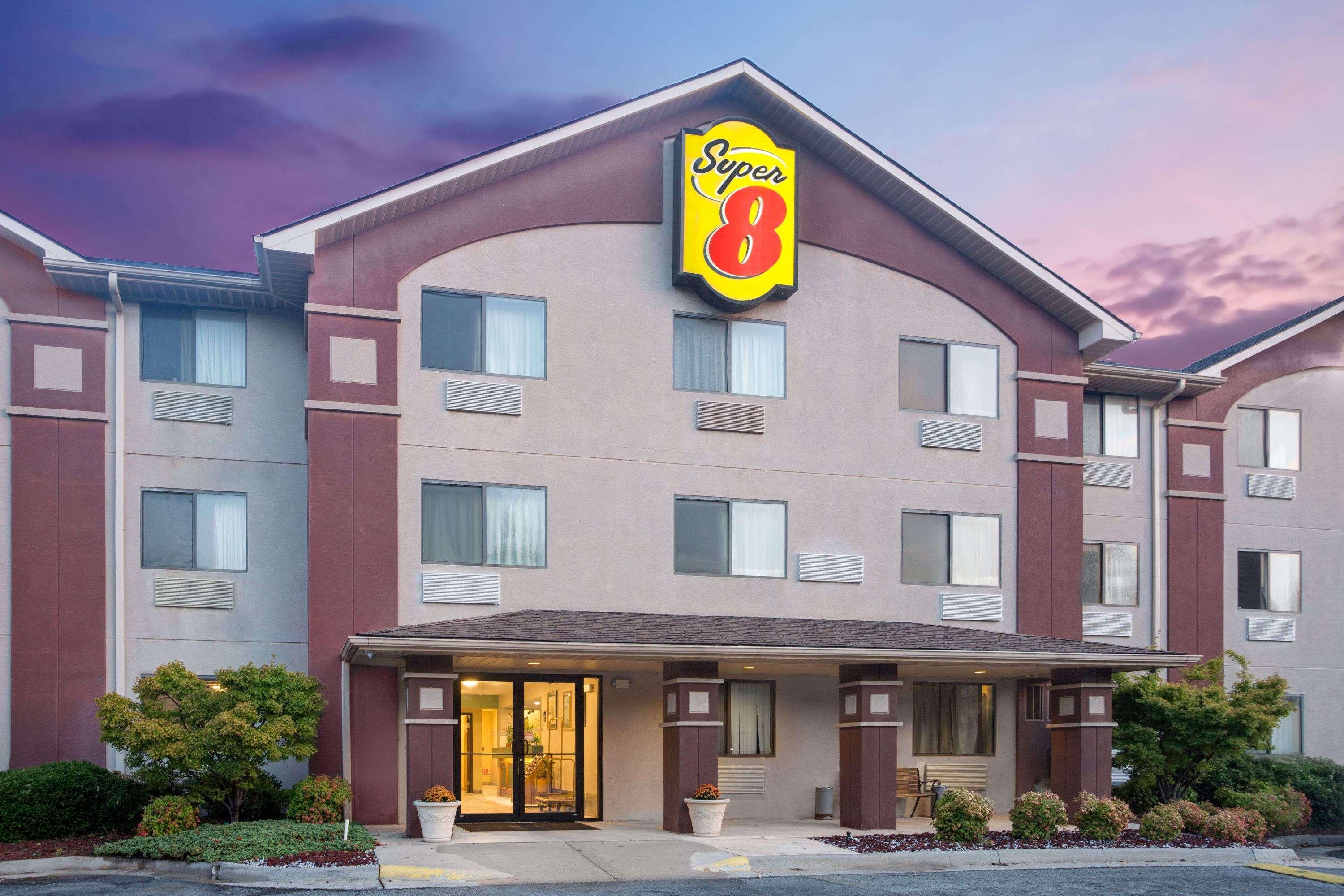 Отель Super 8 By Wyndham Lynchburg Va Экстерьер фото
